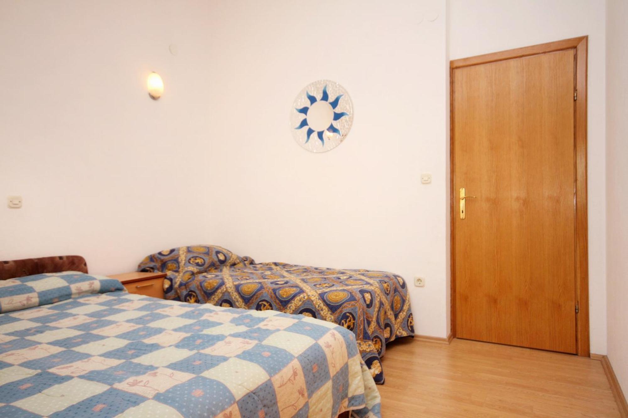 Apartments With A Parking Space Pisak, Omis - 5975 Cameră foto
